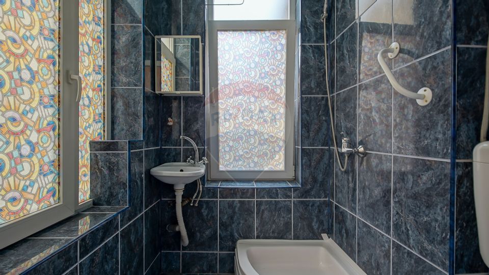 Apartament cu potențial deosebit, pe str. Republicii – Centrul Istoric