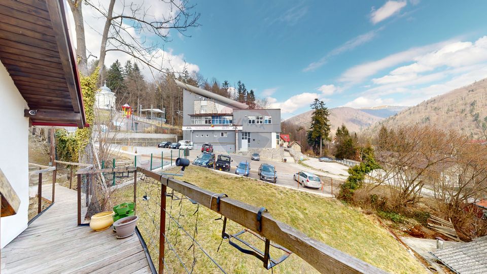 Pensiune de Vânzare Sinaia | Lângă Telecabină | Business activ 20 ani