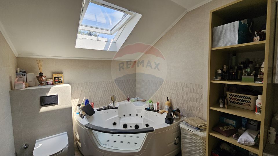 Casă / Vilă cu 7 camere si teren 1000 mp în zona Centrala-Suceava