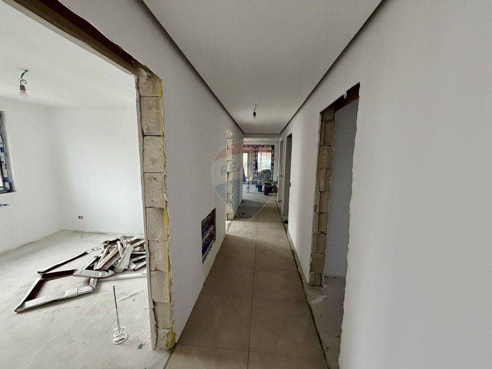 4 room House / Villa for sale