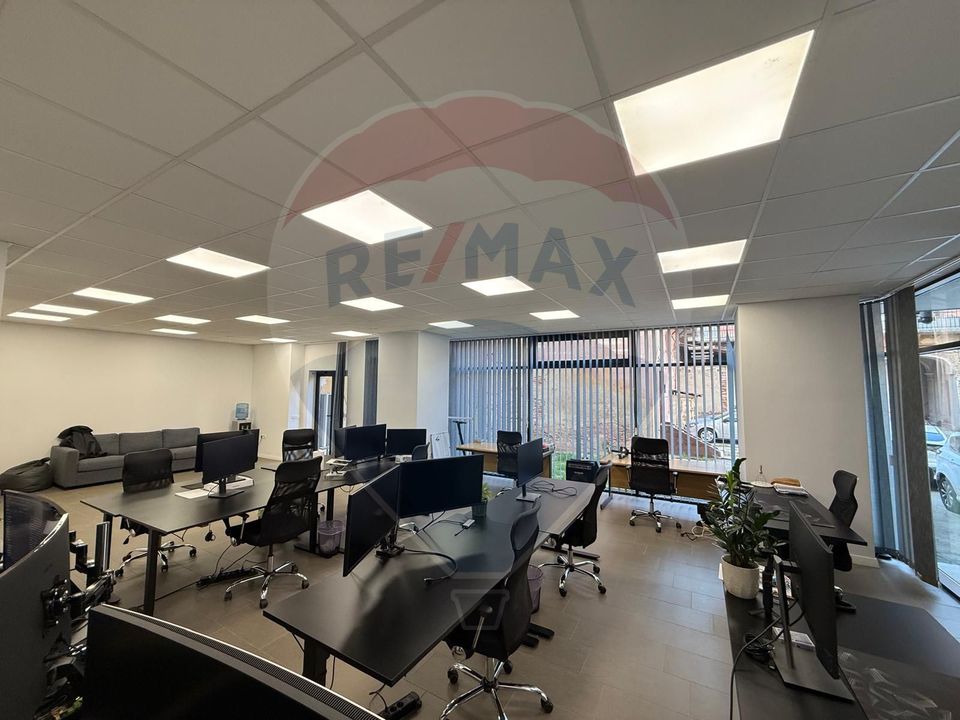 90sq.m Office Space for rent