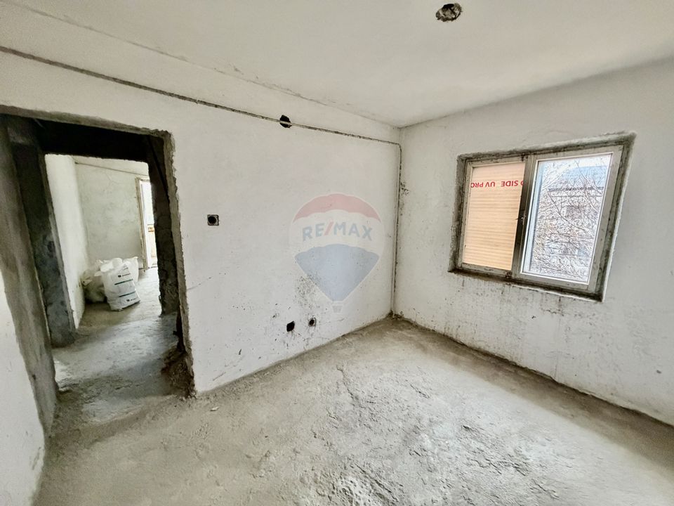 Apartament cu 4 camere