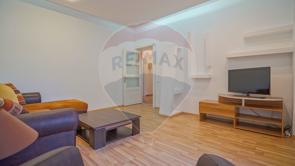REZERVAT! Apartament 2 camere decomandat, spațios, Centrul Civic