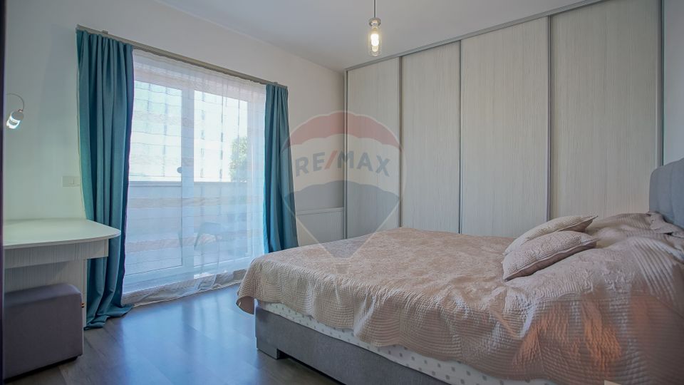 !! VANDUT !!  Apartament spațios, terasă proprie, Tractorul, Brașov