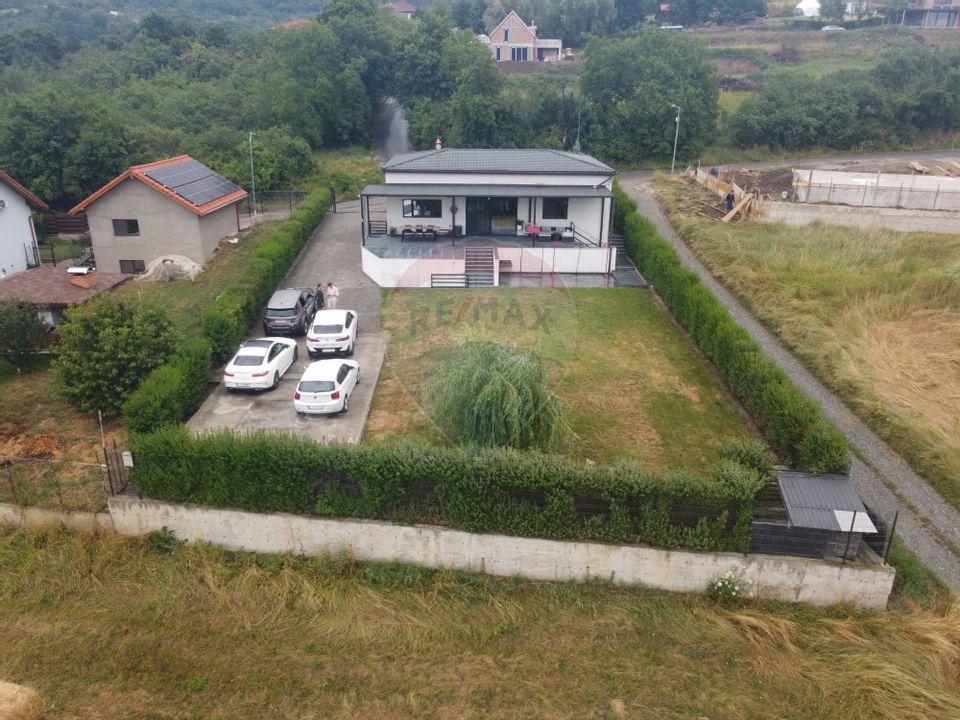Detached House for Sale / 900 sqm Land, Popesti, Cluj