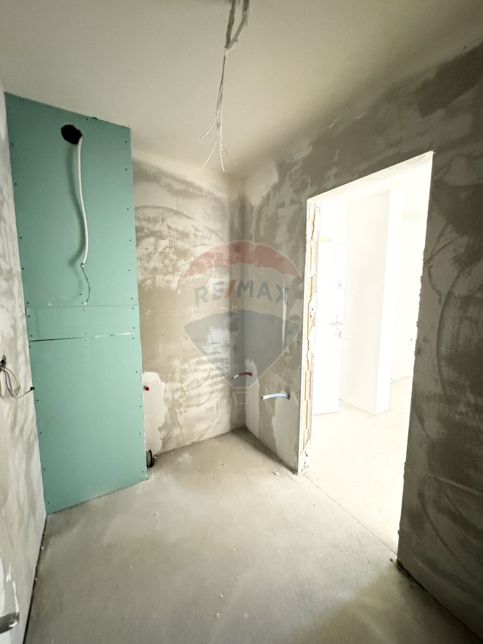 Apartament de vanzare 3 camere| terasa 31mp, Sky Boulevard, zona Elite