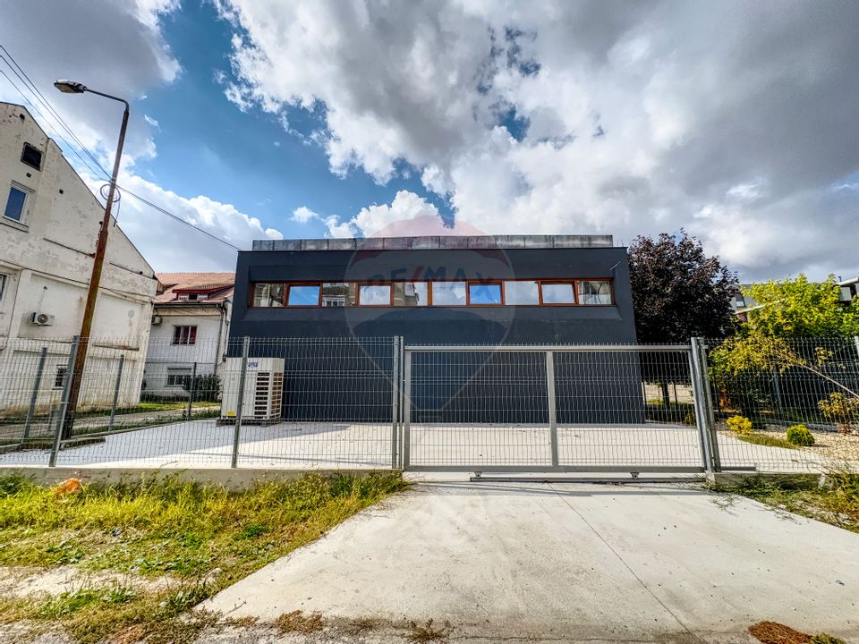 319sq.m Industrial Space, Freidorf area