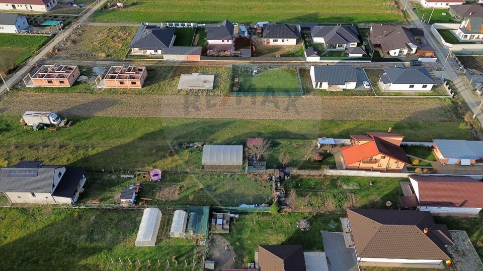 OCAZIE. Casă cu 4 camere de vânzare la rosu in Mocira.