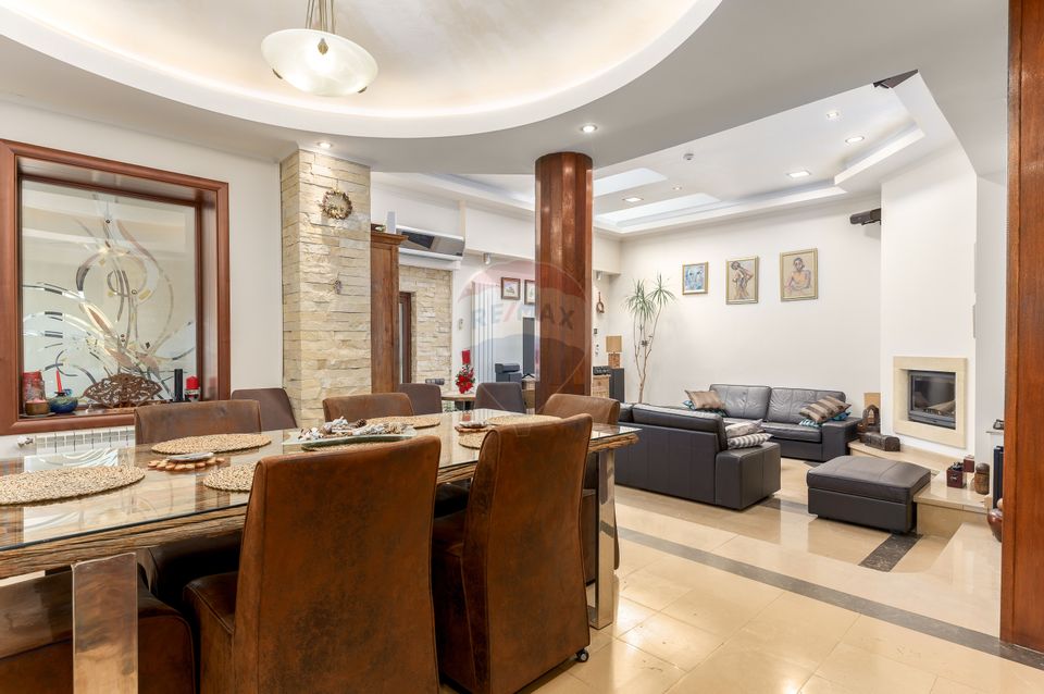 Oferta de sarbatori, discount 10% - Vilă cu parc, piscină și foișor