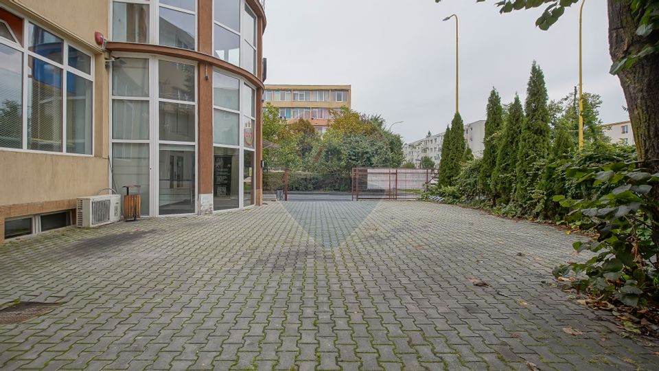 Spatiu comercial stradal- 120 mp-  Zona Astra