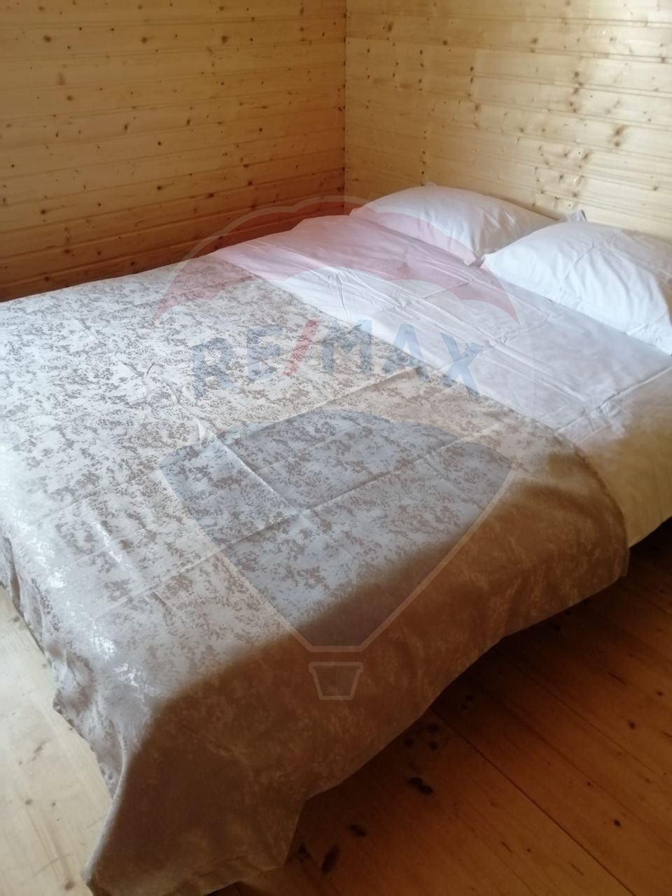 5 room House / Villa for sale