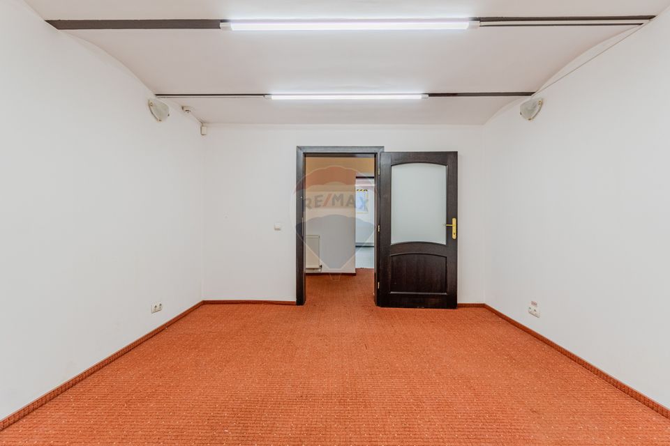 Office space for rent – central area, Str. Castanilor