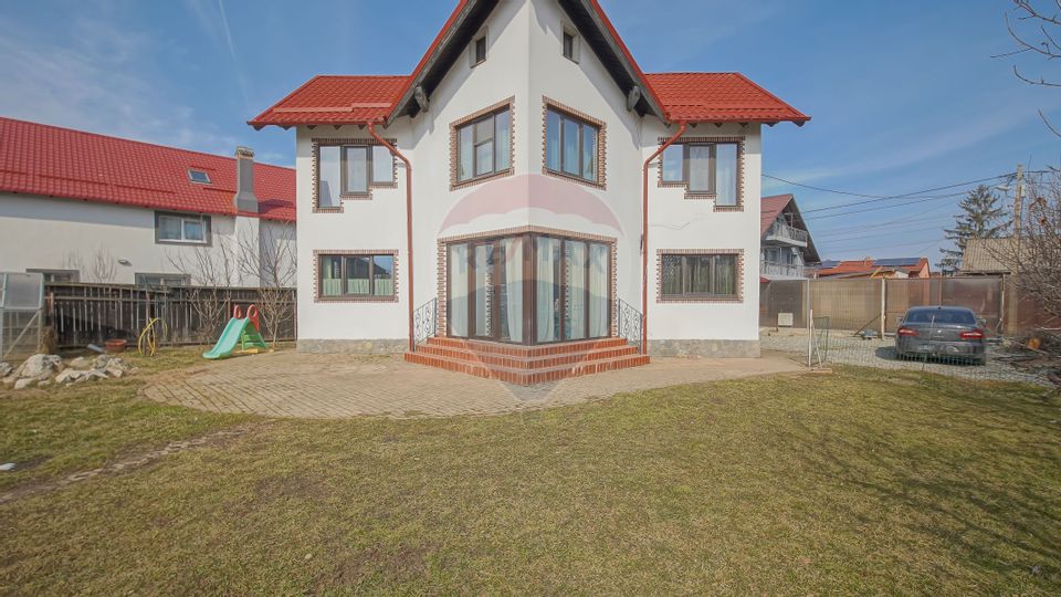 5 room House / Villa for sale, Central area