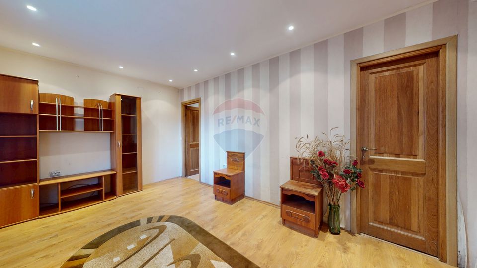 10 room Hotel / Pension for sale