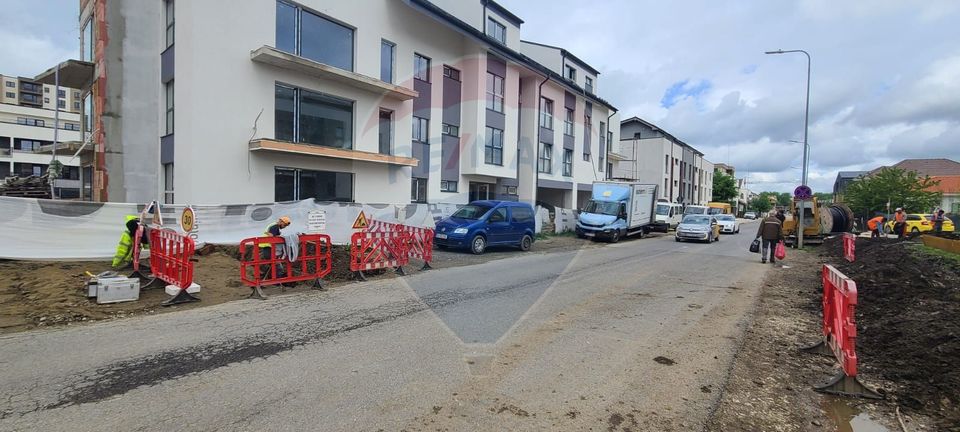 3 room Apartment for sale, Tractorul area