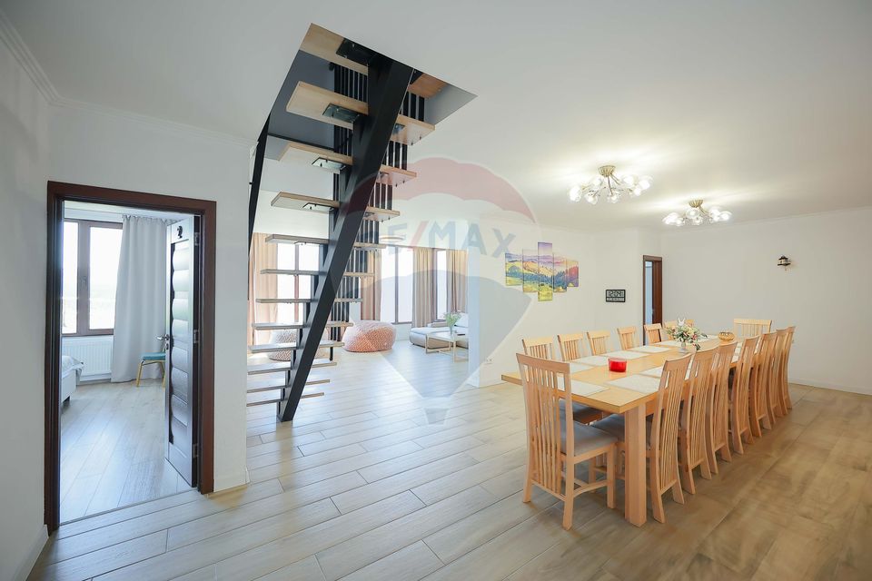 Pensiune de Vânzare cu 8 dormitoare, Rișca, Jud. Cluj