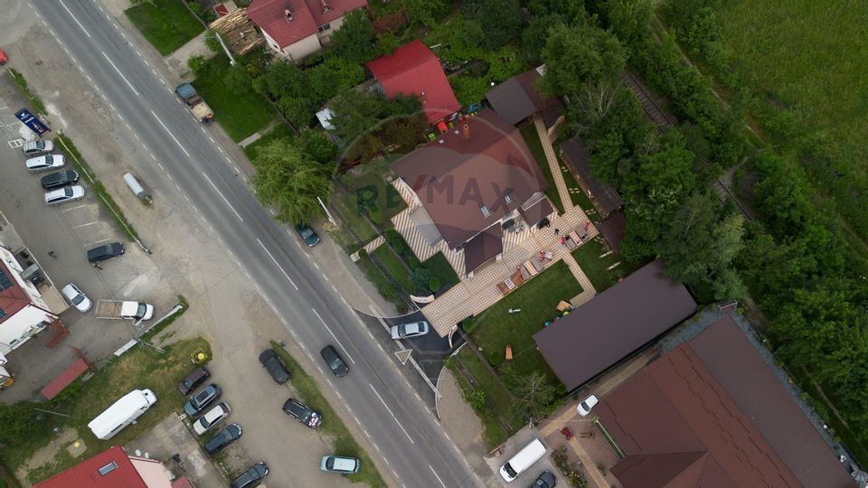 Casa spatioasa de vanzare