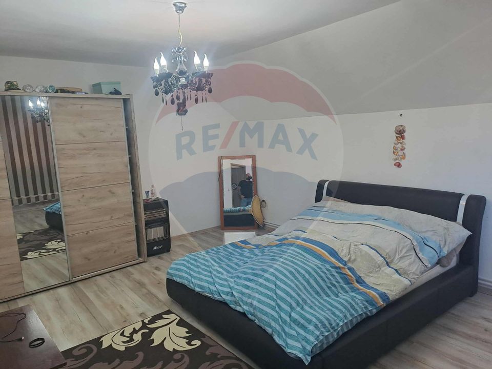 5 room House / Villa for sale