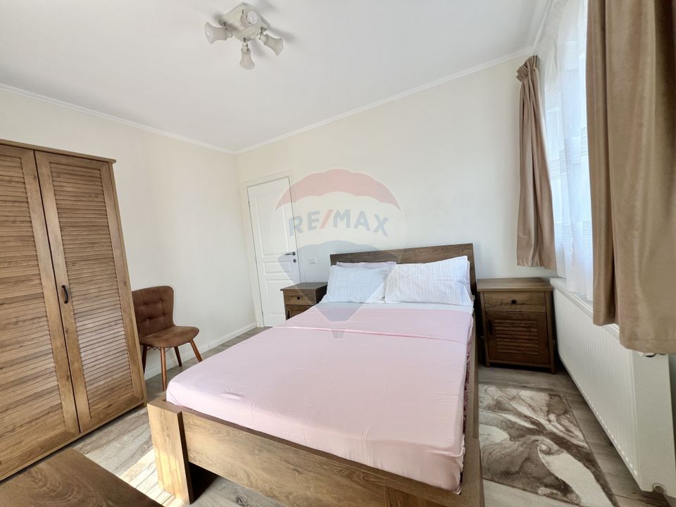 3 camere decomandat, bloc nou. Terasă 8.8 mp  Mobilat & loc de parcare