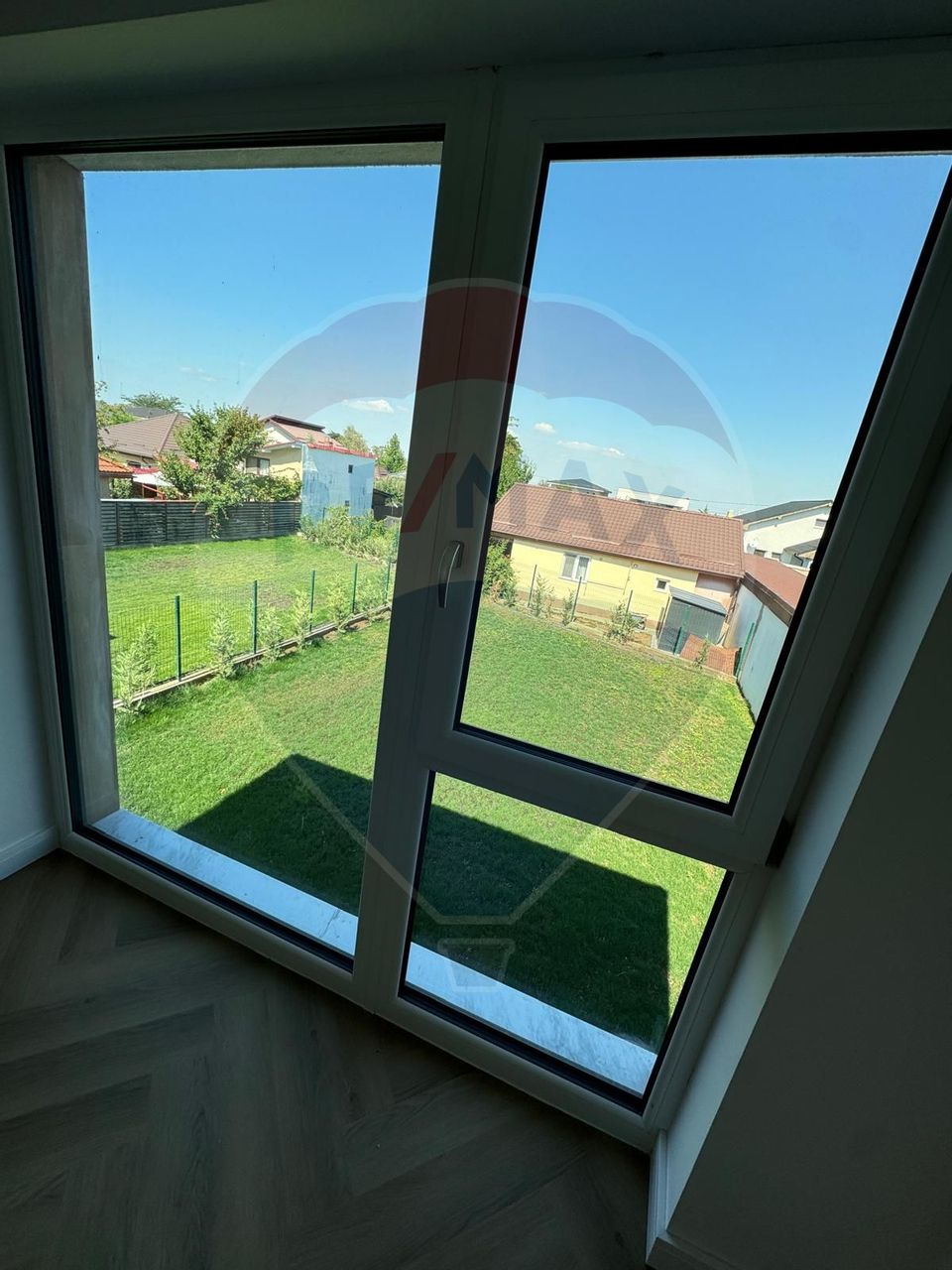 4 room House / Villa for sale