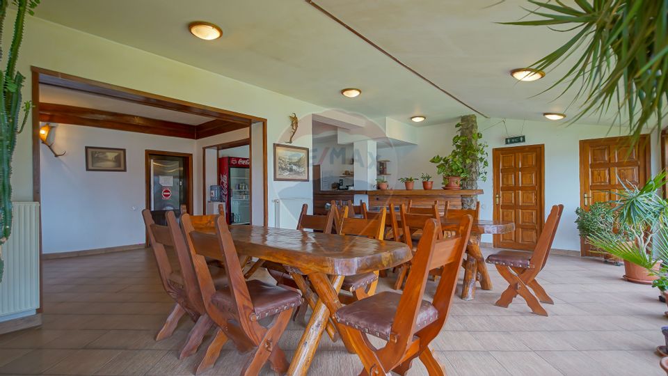 Vilă S+P+E+M | 878 mp utili | teren 1.404 mp | în Poiana Brașov