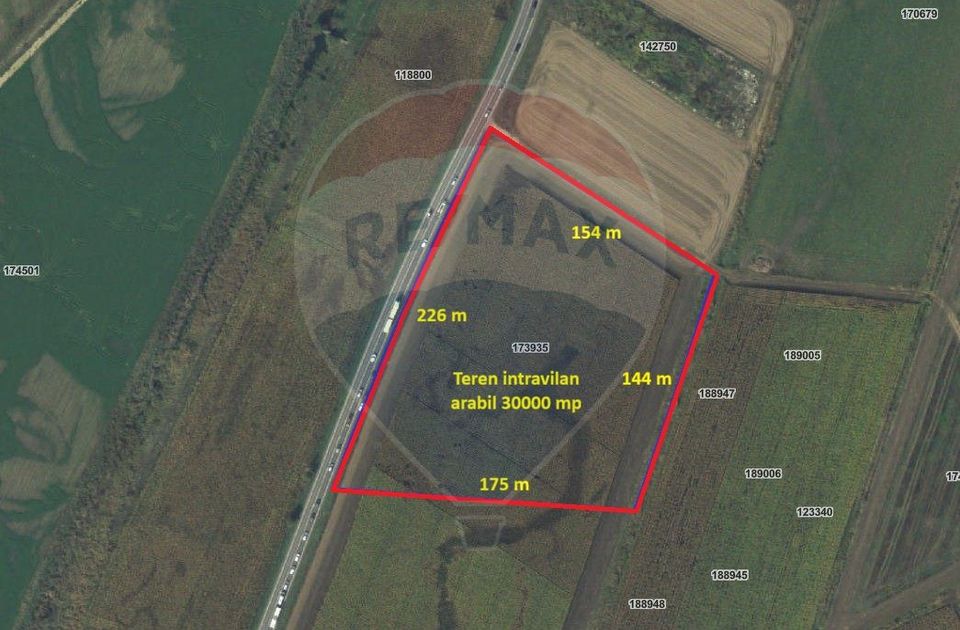 Teren intravilan, 30000 mp, zona Hanul din Ardeal