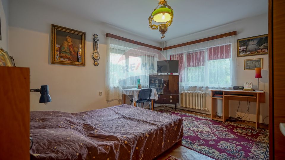 6 room House / Villa for sale, Brasovul Vechi area