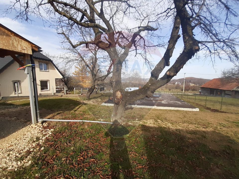 Teren 1,050mp Zarnesti cu proiect de casa / Strada Tohanita nr 26F