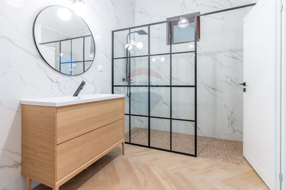 Casă individuala în Aviatiei, adiacent Bulevardul Aerogarii, 4xparcare