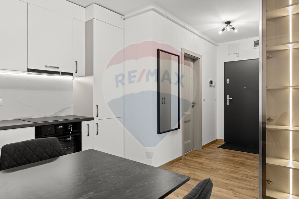 Apartament cu 2 camere DE LUX la PRIMA ÎNCHIRIERE - complex Adora Park