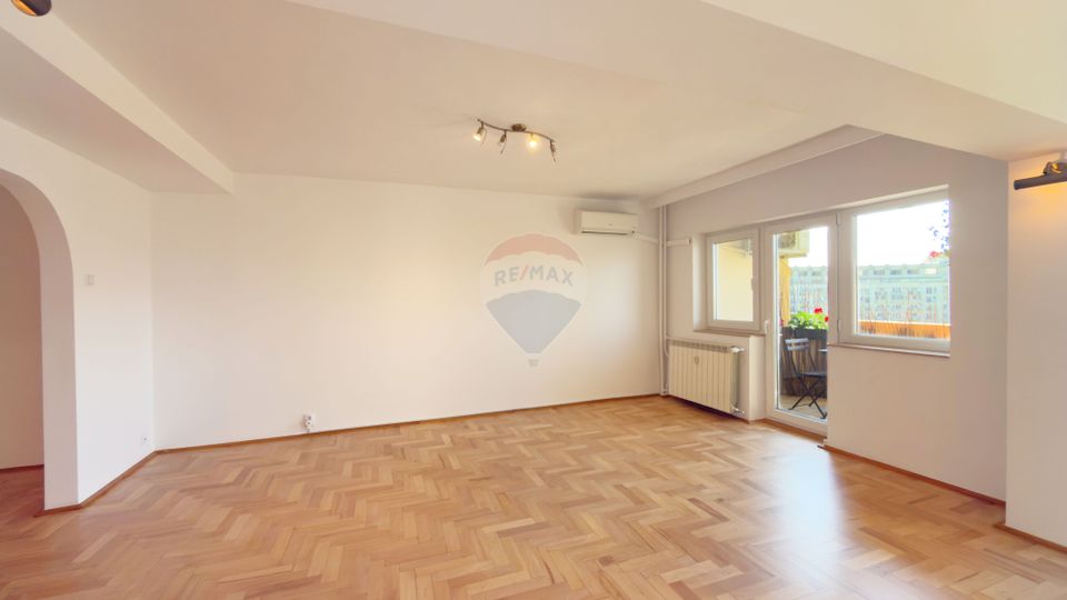 4 Camere Piata Alba Iulia 102 mp vedere Bd. Unirii si Casa Poporului