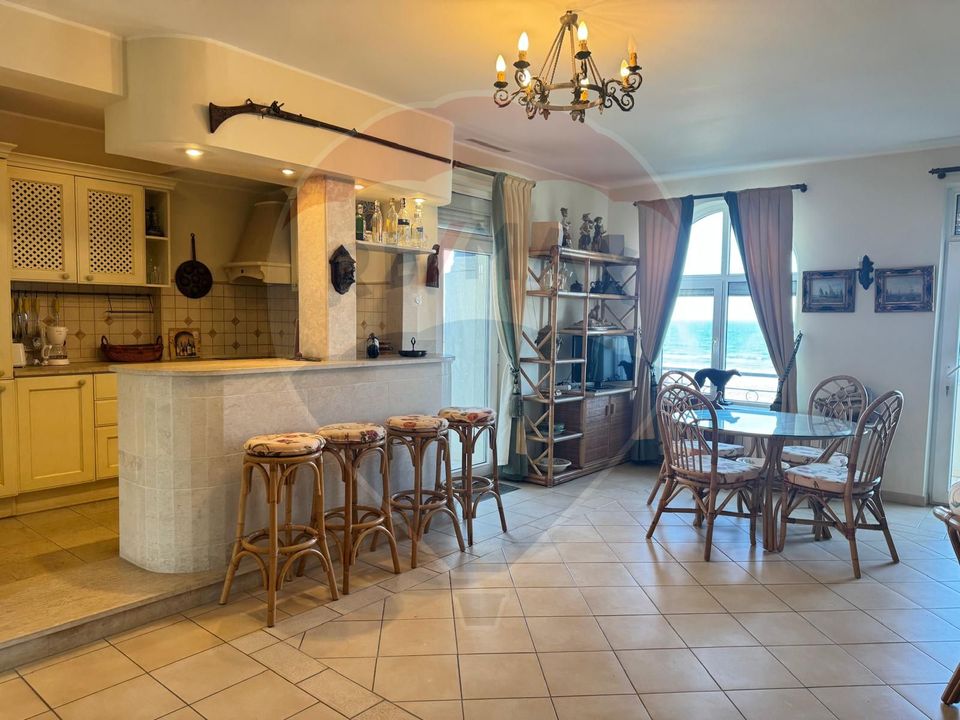 DE VANZARE Apartament cu 4 camere în Mamaia Nord