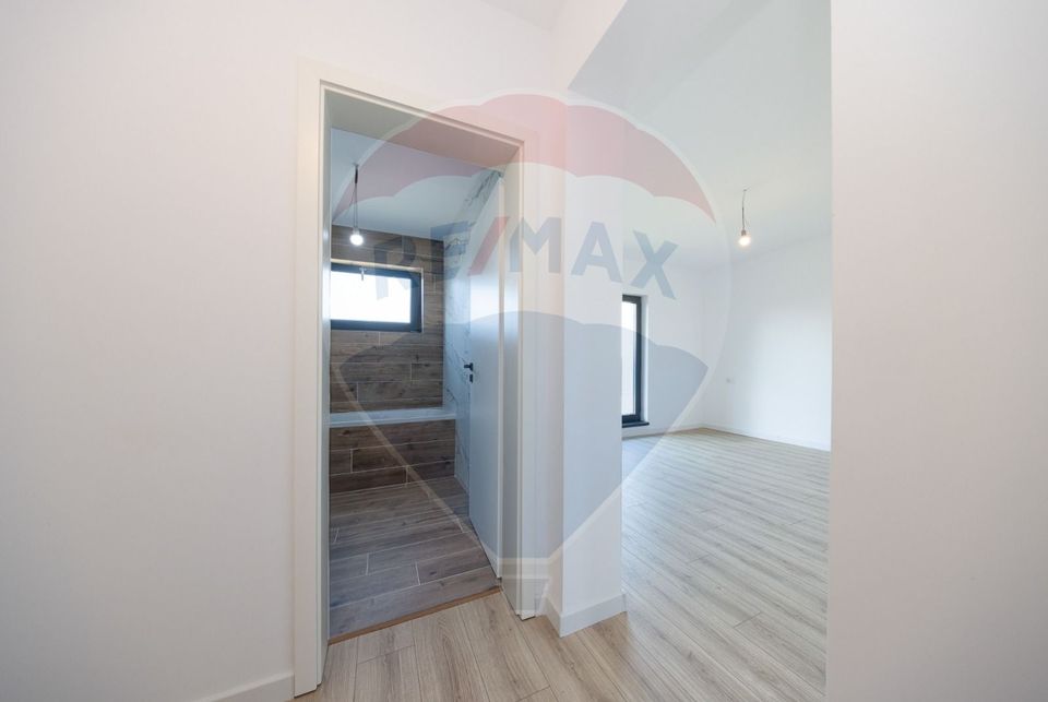 4 room House / Villa for sale