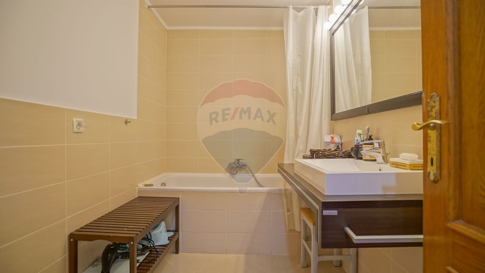 7 room House / Villa for sale, Brasovul Vechi area