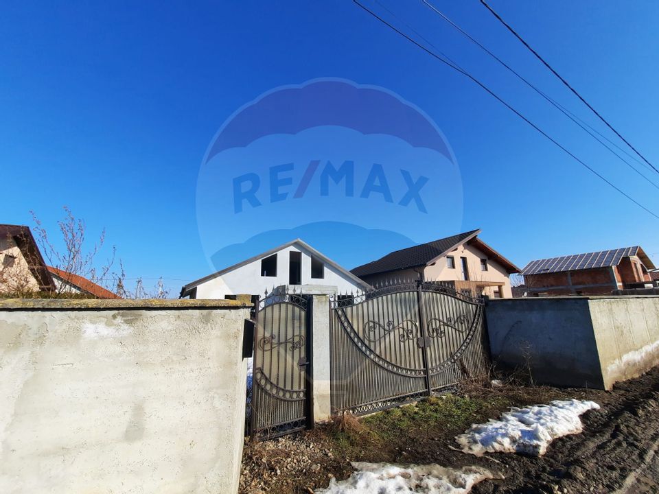 5 room House / Villa for sale