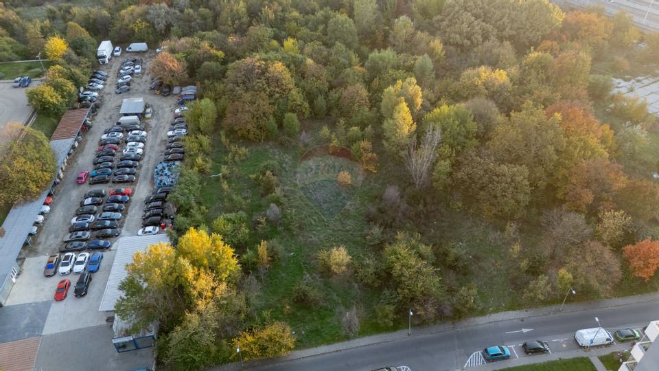 Vanzare Teren 1,800mp Vacaresti-Tinetretului