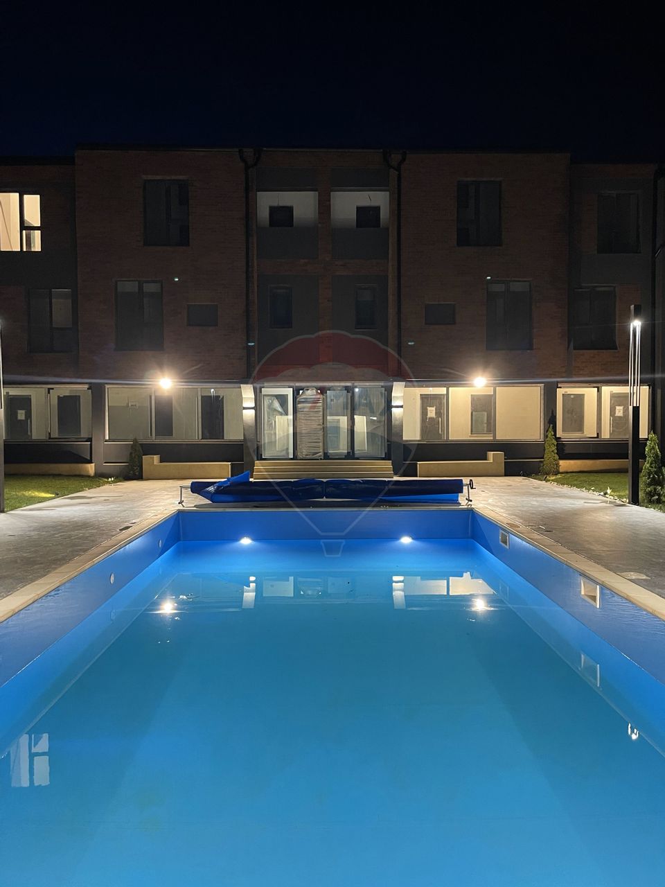 Apartament nr 4/nr 15 cu curte, pompă căldură, piscină încălzită