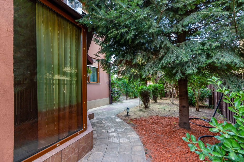 House / Villa in Pipera, easy access to Baneasa and Aviatiei