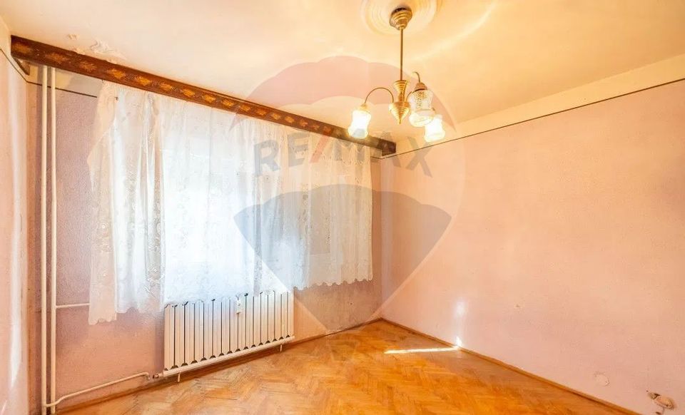 Apartament 3 camere zona 300, Micalaca, B-dul N. Titulescu