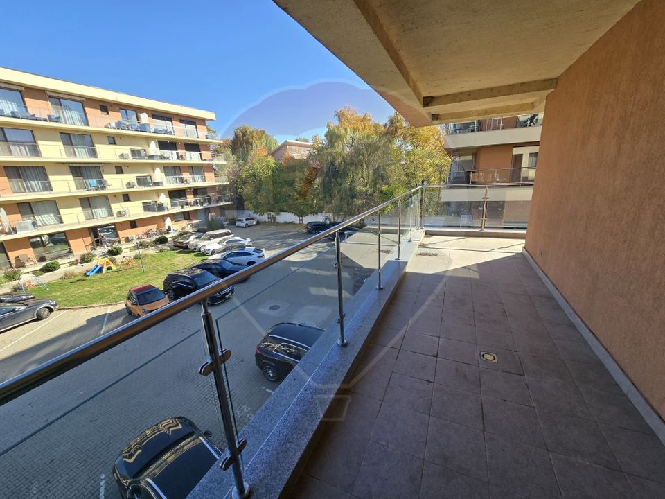 DE VANZARE Apartament cu 3 camere CLUB LAC SNAGOV