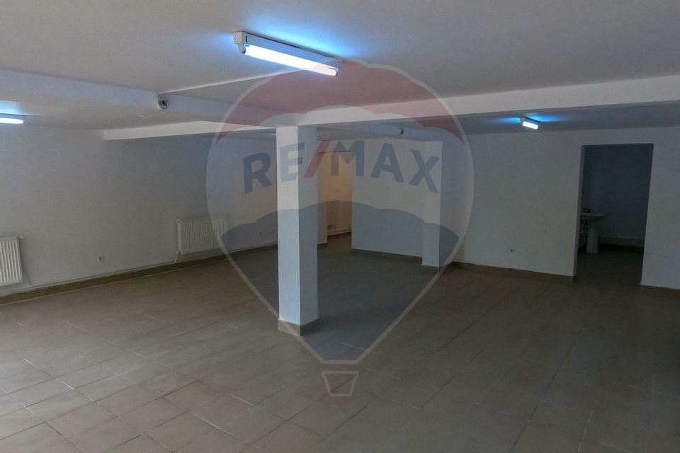 100sq.m Commercial Space for rent, Central area