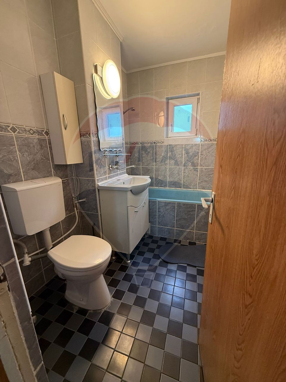 3 room Apartment for rent, Lapus Arges area