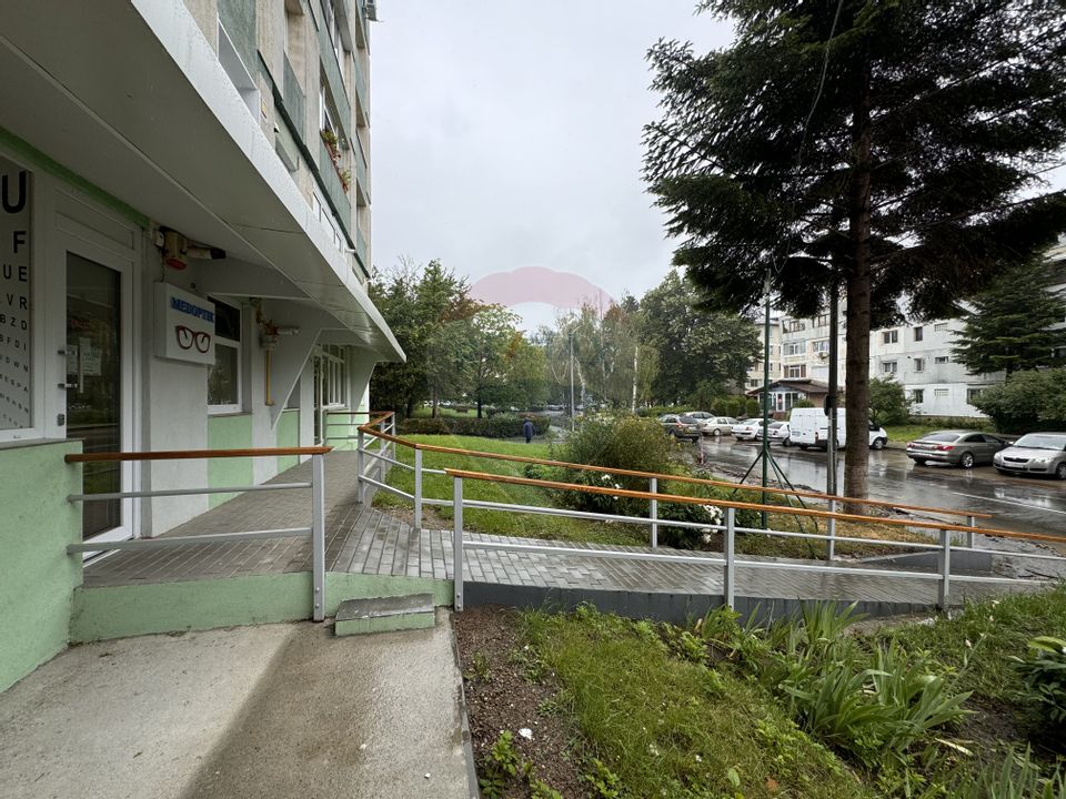 Apartament cu 2 camere in centru ONESTI de vanzare