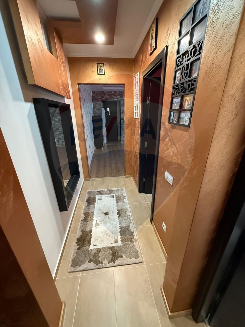 Apartament 3 camere de vânzare – Săcele, zona Electroprecizia