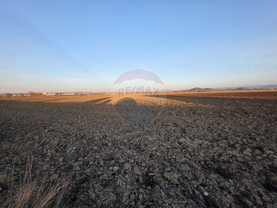 Teren intravilan, 30000 mp, zona Hanul din Ardeal