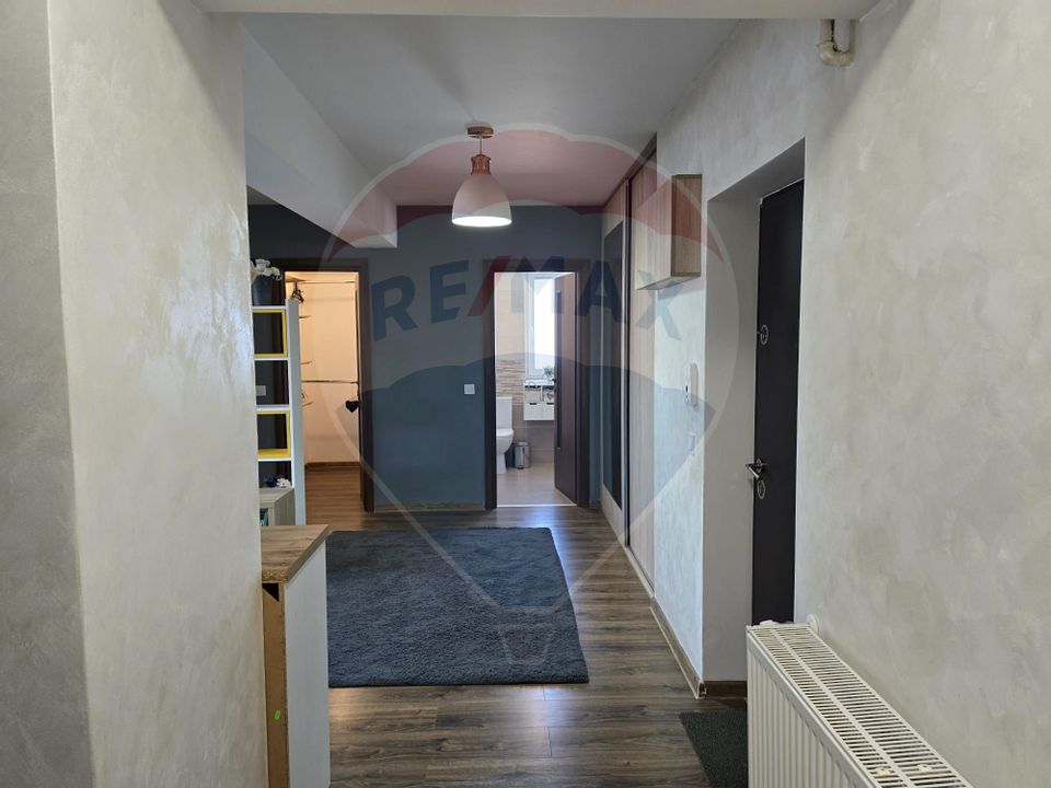 Apartament cu 3 camere de vânzare, cartier FIALD