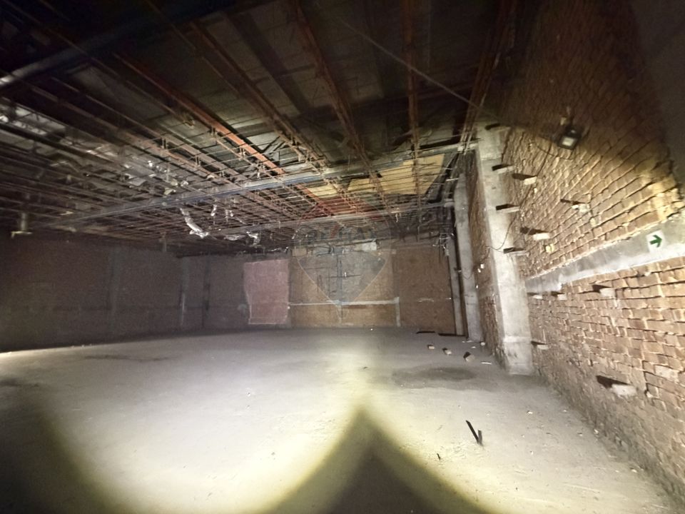 DE VANZARE Spațiu comercial de + 700 mp - et 1 -  Dacia - Constanța