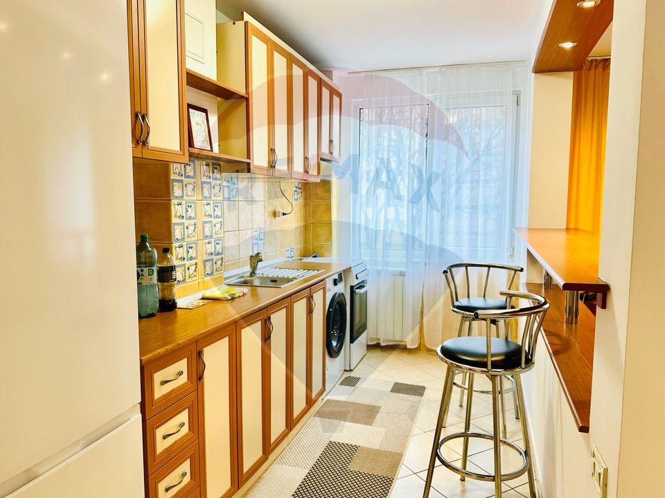 2 room Apartment for rent, Unirii area