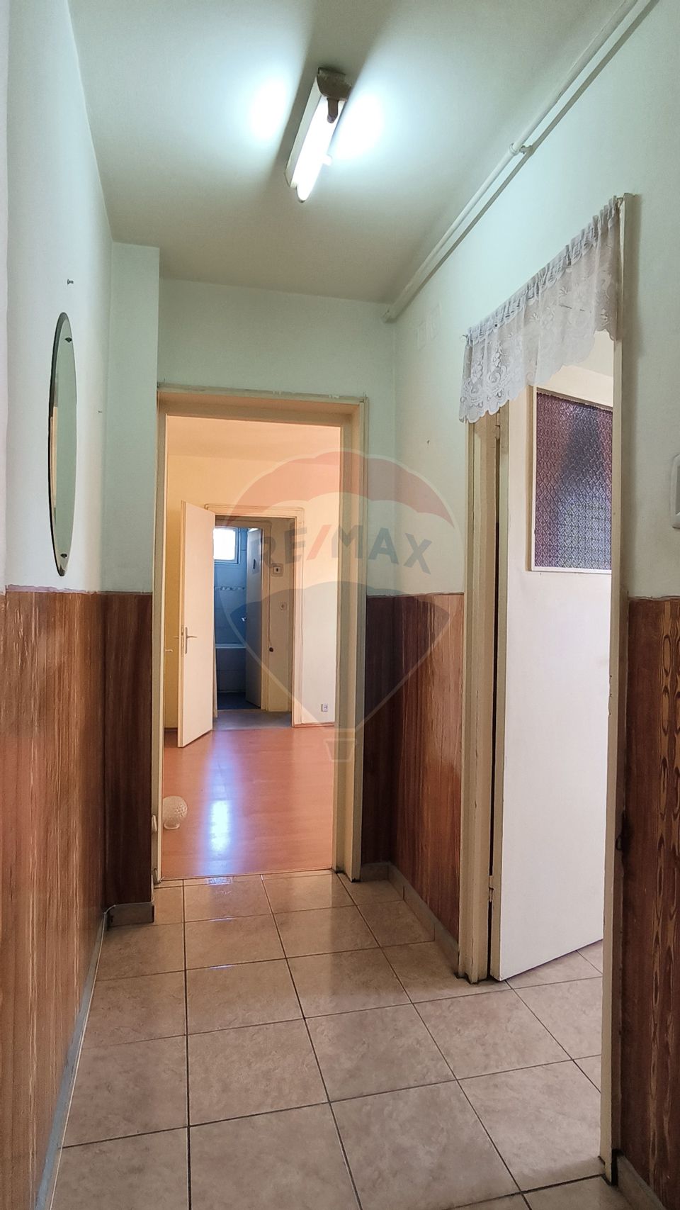 Apartament cu 3 camere, et. 1 in cartierul Gura Campului