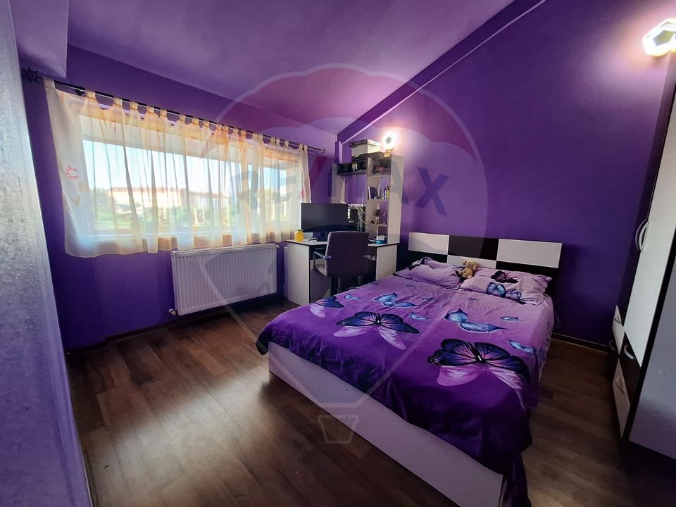 Apartament cu 3 camere de vanzare in Constanta -Km5